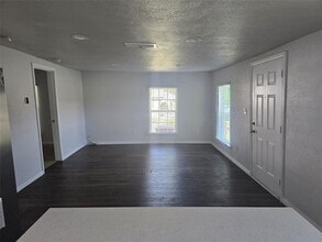 271 Texana St in Van Alstyne, TX - Building Photo - Building Photo