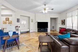 1510 Meadow Glade Ct in Sugar Land, TX - Building Photo - Building Photo