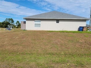 2210 Haviland Ave S in Lehigh Acres, FL - Building Photo - Building Photo