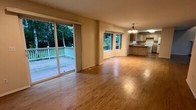 7835 Eastbrook Dr in Anchorage, AK - Building Photo - Building Photo