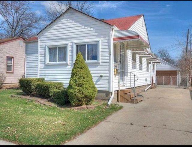 2146 Symes St in Ferndale, MI - Building Photo