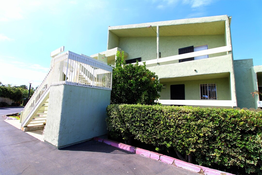 160 E St in Chula Vista, CA - Building Photo