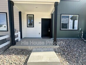 3920 Pinnacles Ct in Evans, CO - Building Photo - Building Photo