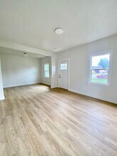 840 W 400 N-Unit -Front in Salt Lake City, UT - Building Photo - Building Photo