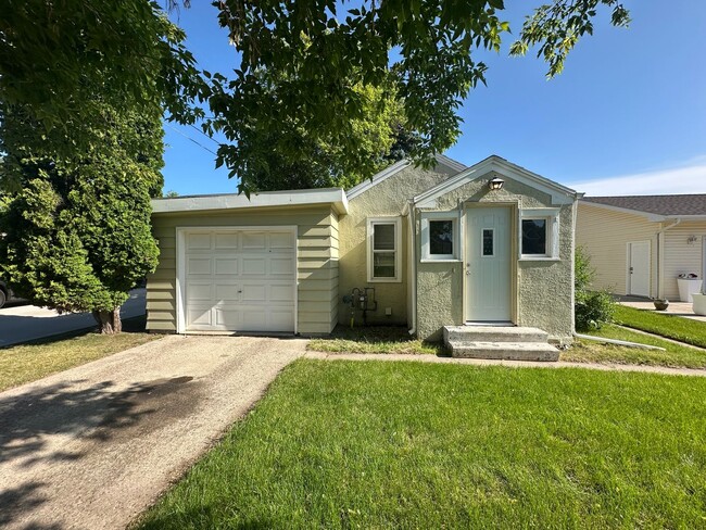 property at 404 12th Ave SW