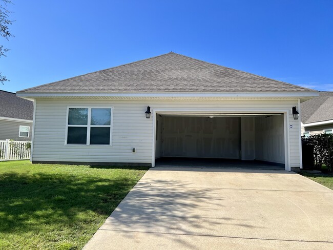 322 Cornelia St in Freeport, FL - Building Photo - Building Photo