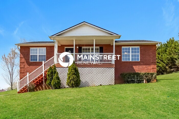 8009 Dove Wing Ln in Knoxville, TN - Building Photo