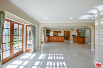 3119 Hutton Dr in Beverly Hills, CA - Building Photo - Building Photo