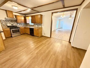 605 Waggoner St in Longview, TX - Building Photo - Building Photo