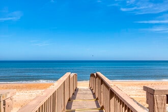 1415 Ocean Shore Blvd, Unit 309 in Ormond Beach, FL - Foto de edificio - Building Photo