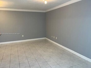 801 Meridian Ave in Miami Beach, FL - Building Photo - Building Photo