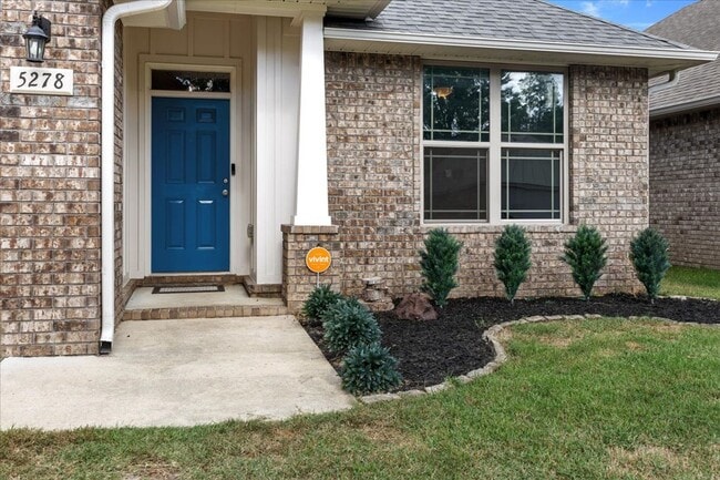 5278 Parkside Dr in Pace, FL - Building Photo - Building Photo