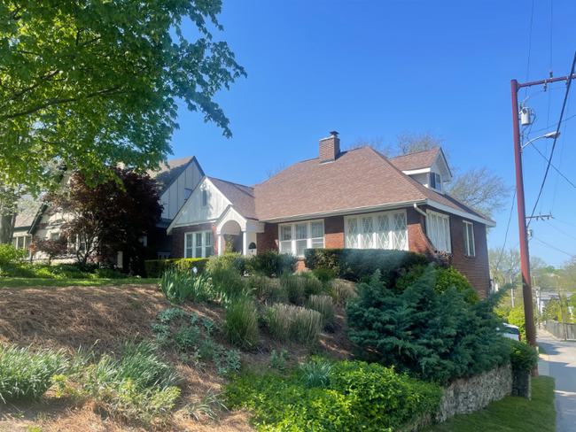 property at 1718 Linden Ave