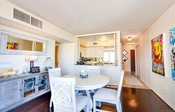 500 W Harbor Dr, Unit 1214 in San Diego, CA - Foto de edificio - Building Photo