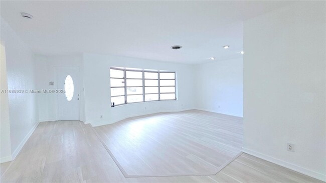 5300 SW 7th Ct in Margate, FL - Building Photo - Building Photo