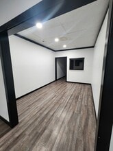 1125 W 7th St in Hopkinsville, KY - Building Photo - Building Photo