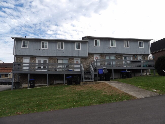 property at 409 Ridgewood Ln