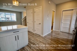 374 Mildred Dobbs Blvd N in Lethbridge, AB - Building Photo - Building Photo
