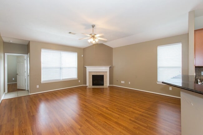 property at 10206 N Pine Ivy Ln