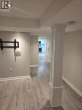 22 Rich Crescent in Whitby, ON - Building Photo - Building Photo