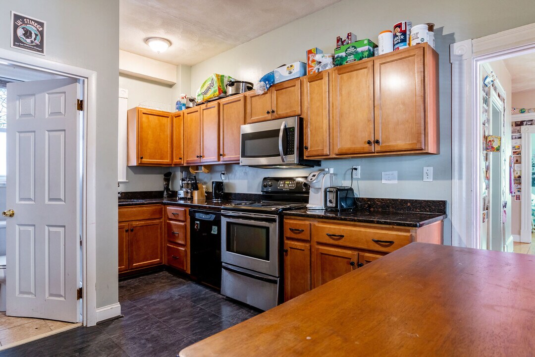 11 Reedsdale St in Boston, MA - Building Photo