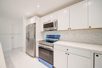 14850 Naranja Lakes Blvd in Homestead, FL - Building Photo - Building Photo