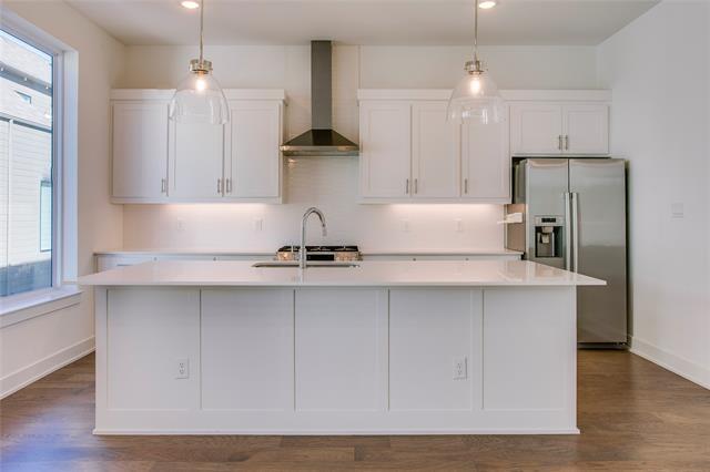 112 E Oscar Dr in Dallas, TX - Building Photo - Building Photo