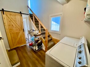 1745 SW 53rd St in Corvallis, OR - Foto de edificio - Building Photo