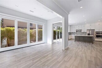 58 Stetson in Irvine, CA - Building Photo - Building Photo