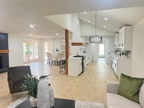 601 Kirby Ln in Richardson, TX - Building Photo - Building Photo