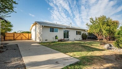 265 Yosemite Dr in Rio Vista, CA - Building Photo - Building Photo