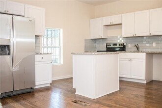911 Smith St SW in Atlanta, GA - Building Photo - Building Photo