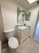 125 Ocean Ave, Unit #204 in Palm Beach Shores, FL - Building Photo - Building Photo