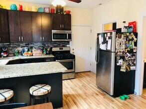 1622 N Fairfield Ave, Unit 1R in Chicago, IL - Building Photo - Building Photo