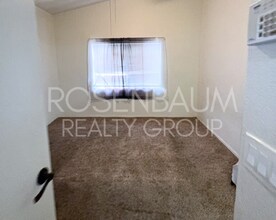 9311 W Monroe St in Peoria, AZ - Foto de edificio - Building Photo
