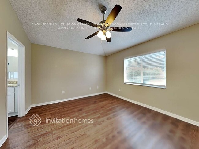 3119 Pine Top Dr in Valrico, FL - Building Photo - Building Photo