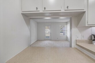 The Landings at Red Rock in Tullahoma, TN - Building Photo - Interior Photo