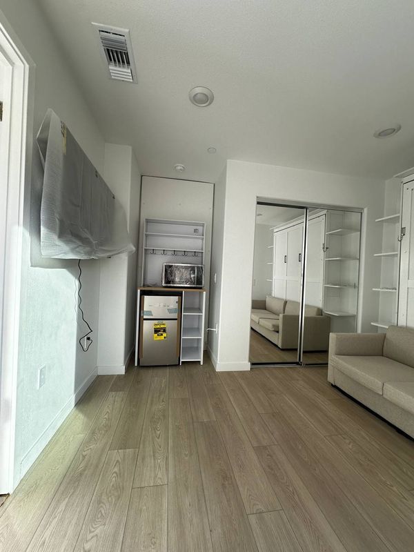 property at 2539 Warner St