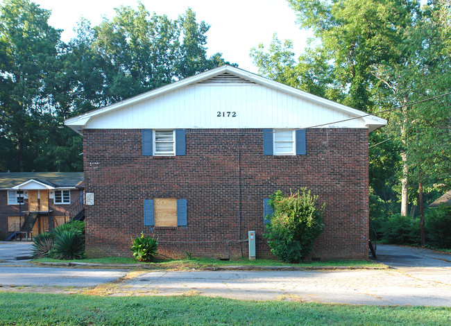 King's Court Apartments in College Park, GA - Building Photo - Building Photo