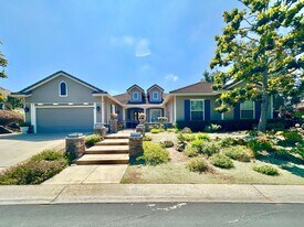 933 Highland Park in Fallbrook, CA - Building Photo