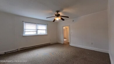 326 N Hyde Park Ave in Scranton, PA - Building Photo - Building Photo