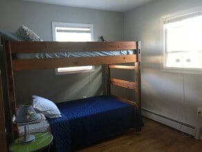 23 Prospect Ave in Niantic, CT - Building Photo - Building Photo