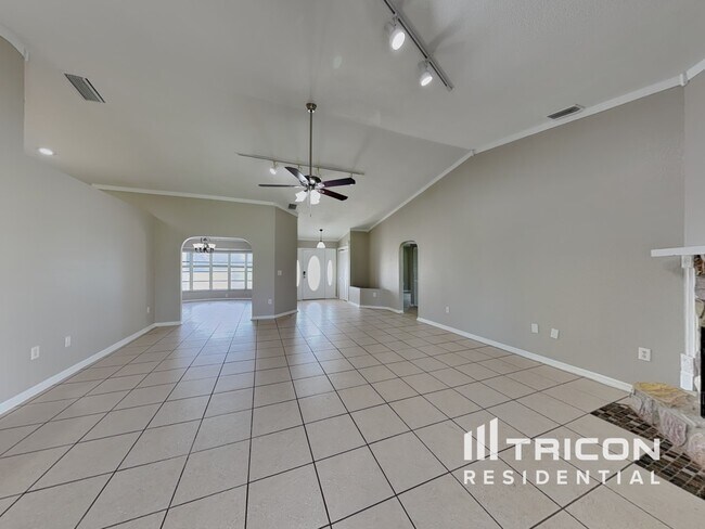 492 Rio De Janeiro Ave in Punta Gorda, FL - Building Photo - Building Photo