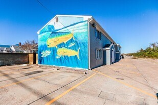 1454 E Ocean View Ave in Norfolk, VA - Building Photo