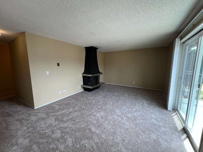 1601 Maple Ln in Kent, WA - Building Photo - Building Photo