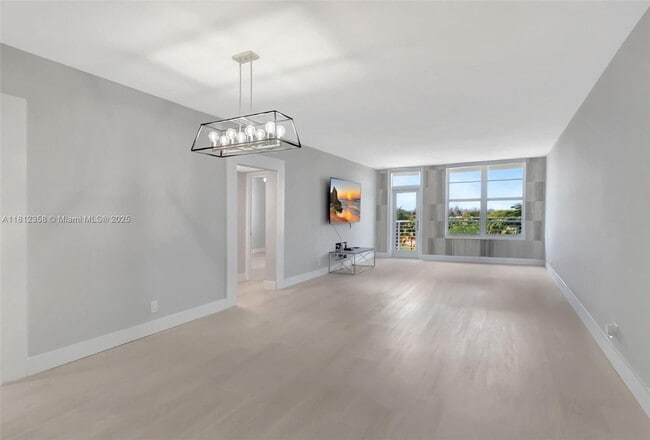 2851 S Ocean Blvd in Boca Raton, FL - Building Photo - Building Photo