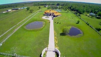 848 Juliff-Manvel Rd in Rosharon, TX - Building Photo