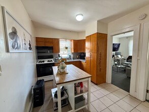 165 Davis Ave in Kearny, NJ - Building Photo - Building Photo