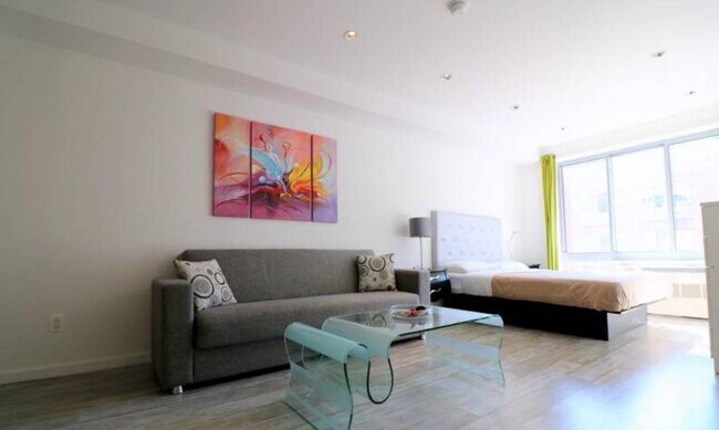 property at 521 W 48th St