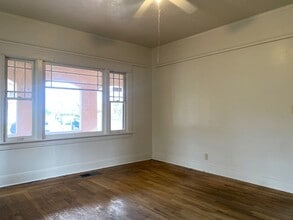 204 W 23rd St in Merced, CA - Building Photo - Building Photo